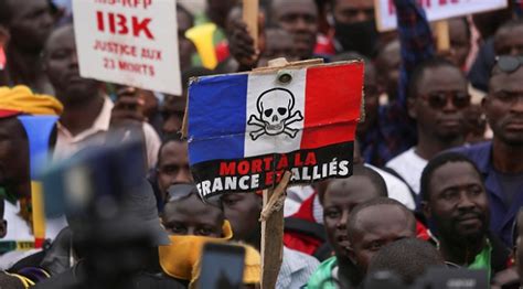 M­a­l­i­­d­e­ ­F­r­a­n­s­a­ ­k­a­r­ş­ı­t­l­ı­ğ­ı­ ­t­e­s­a­d­ü­f­ ­d­e­ğ­i­l­